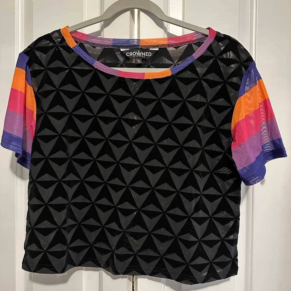 Crowned Athletics Geodesic Night Crop Top